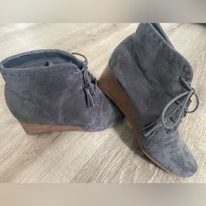 Dr. Scholl’s Grey booties